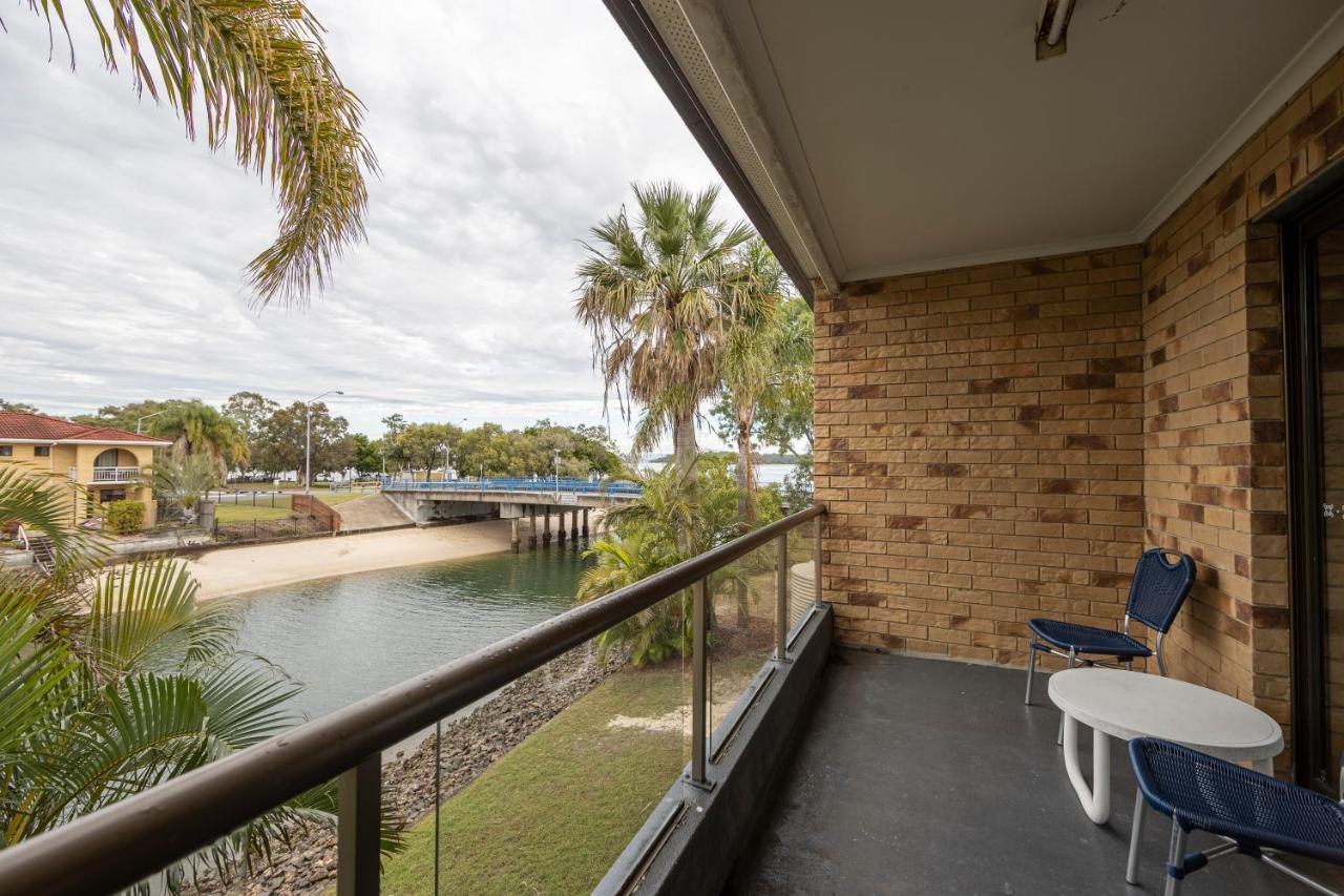 Bribie Waterways Motel Bongaree Buitenkant foto