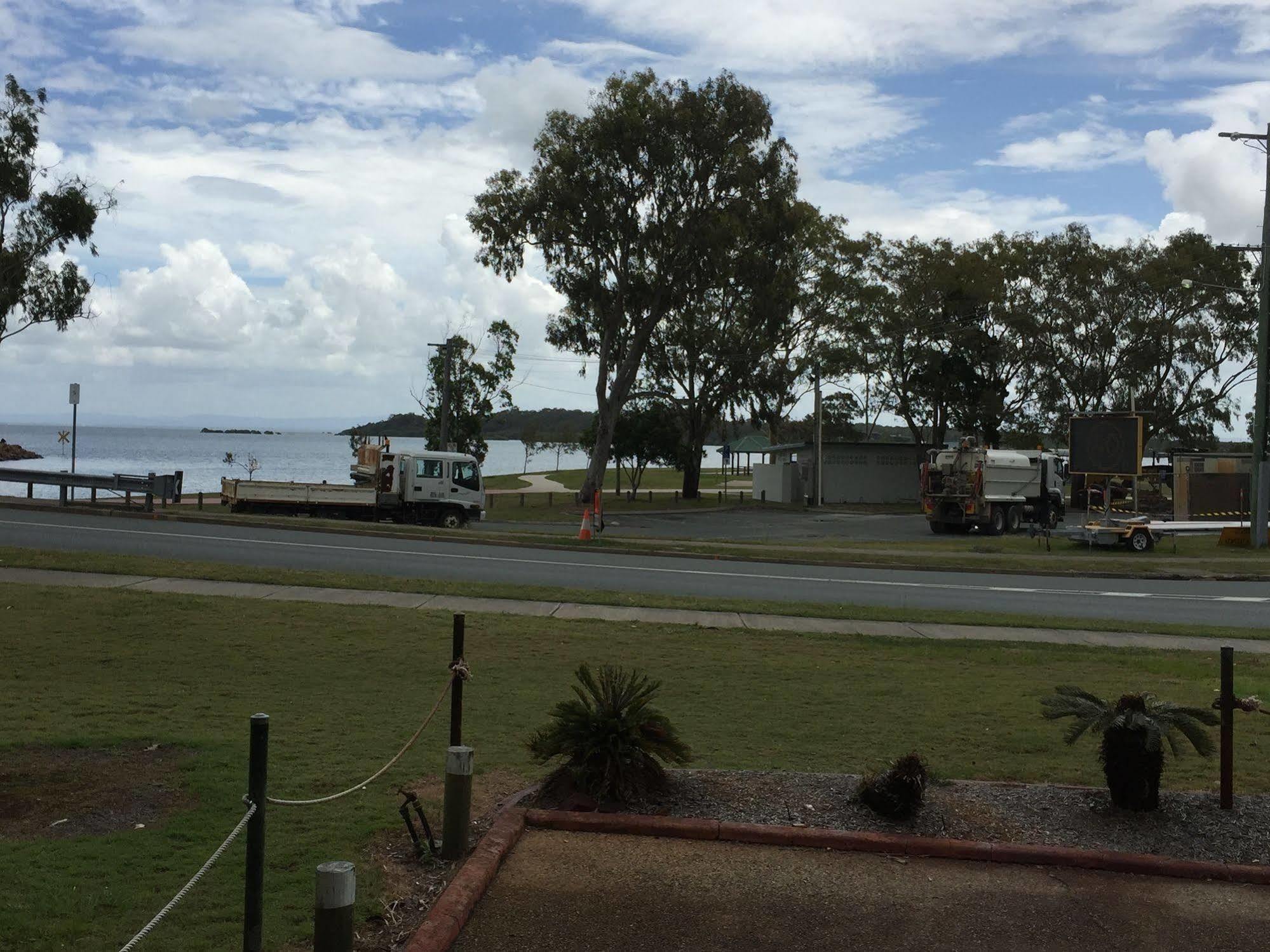 Bribie Waterways Motel Bongaree Buitenkant foto
